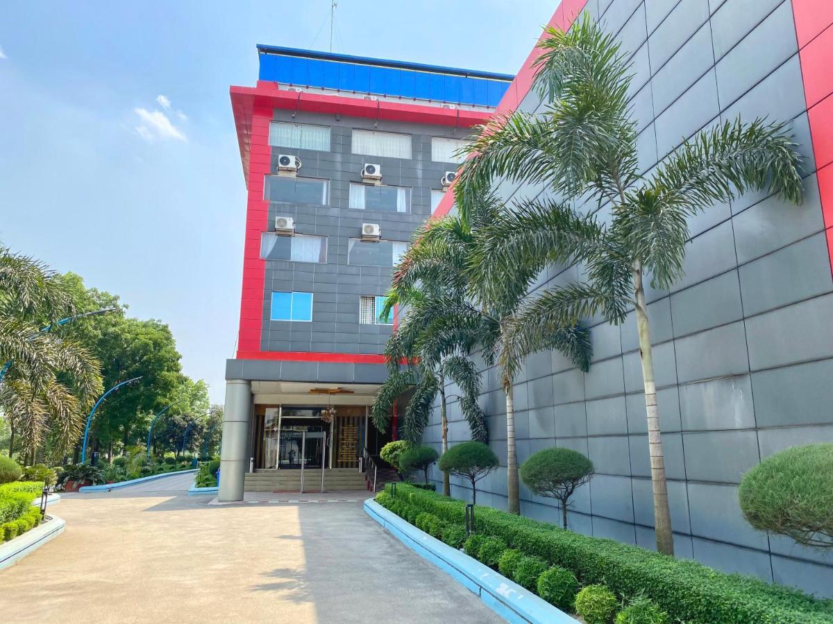 Cculb Resort & Convention Hall Gazipur Exteriör bild
